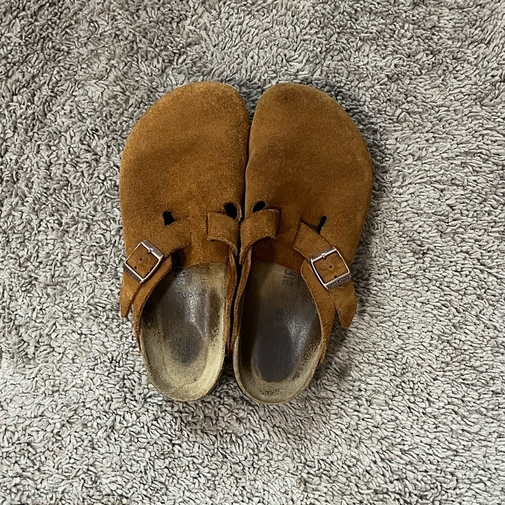 brown birkenstock bostons